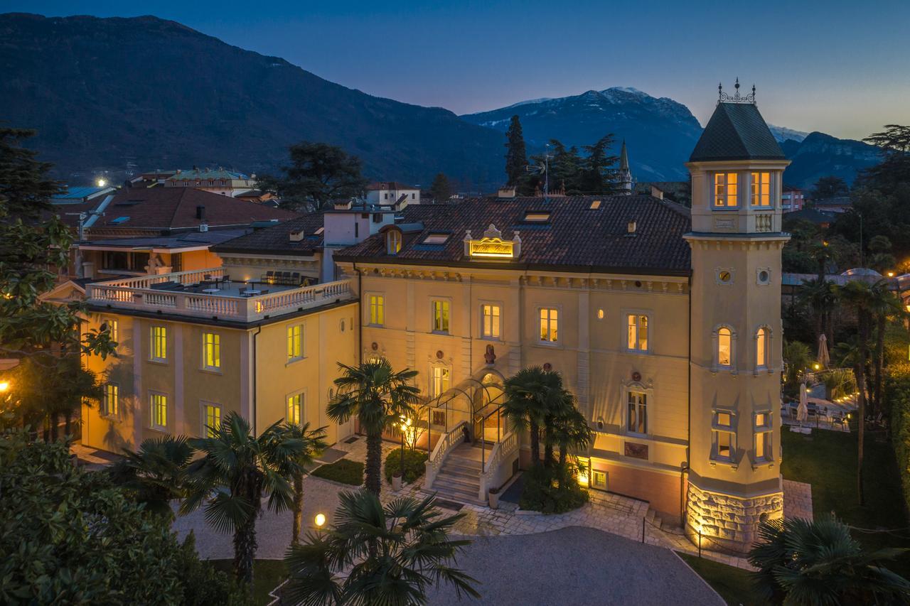 Villa Italia Luxury Suites And Apartments Arco Exteriör bild